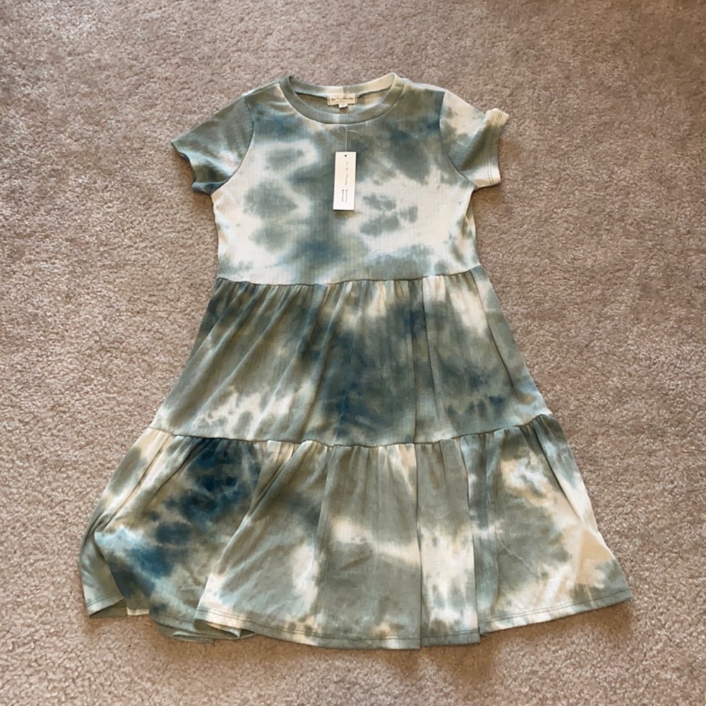 NWOT! Green and white tie dye dress